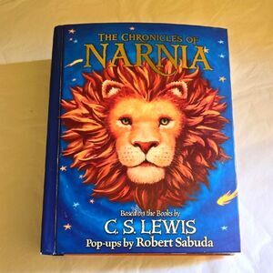 The Chronicles of Narnia Pop-Up Book